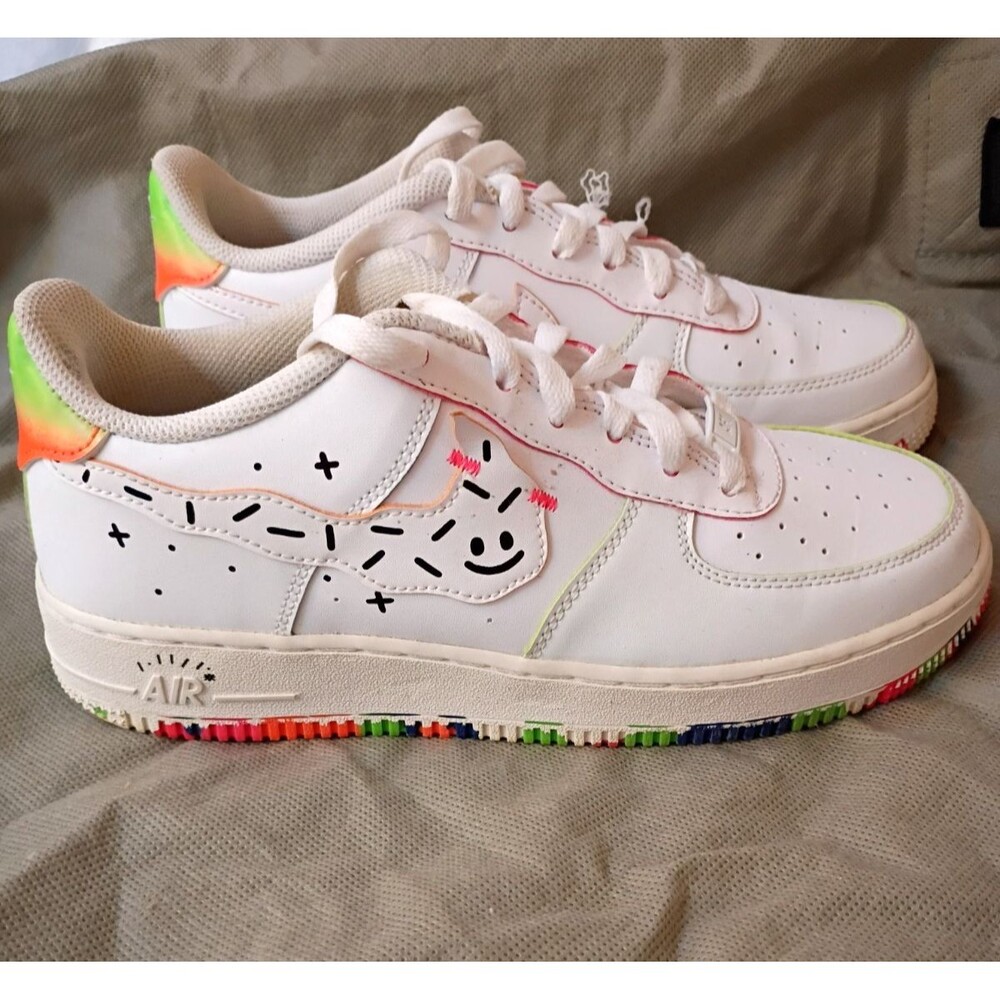 Nike Air Force 1 Size 7Y Low Doodles Drawing DV1366-111
